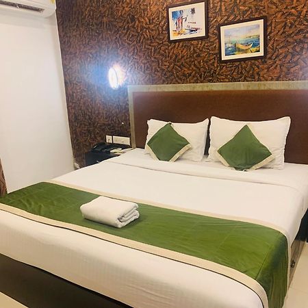 Hotel Greenlife Kochi Eksteriør billede