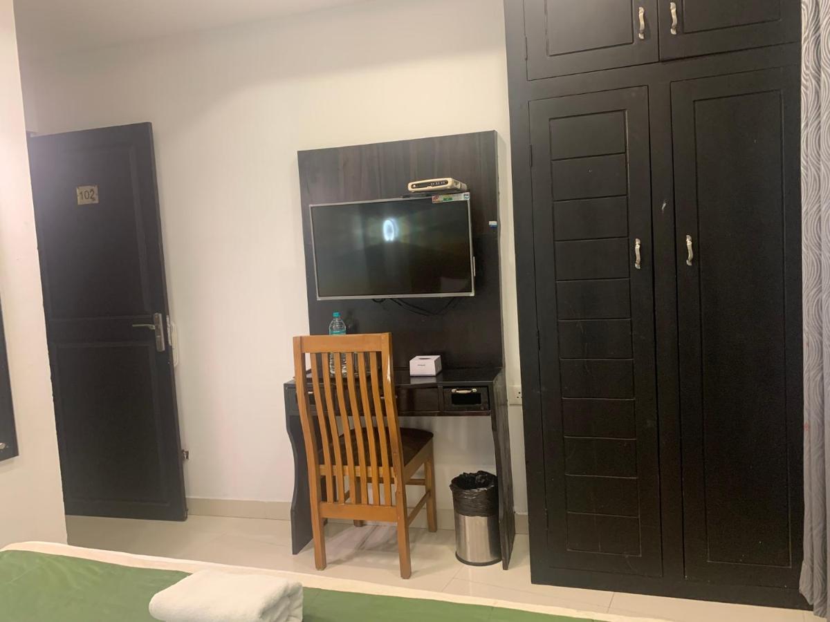 Hotel Greenlife Kochi Eksteriør billede