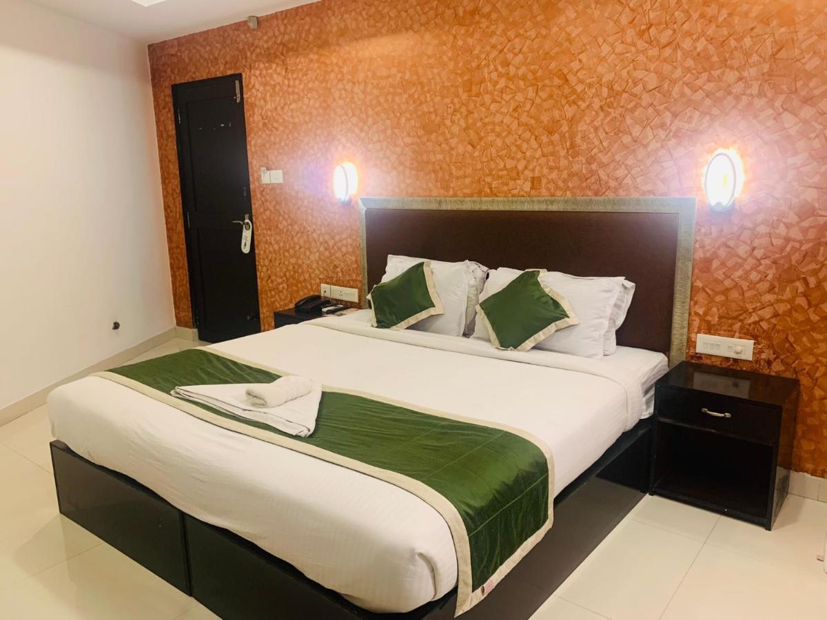 Hotel Greenlife Kochi Eksteriør billede
